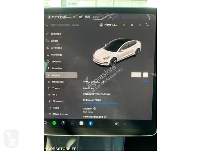 Коммерческий автомобиль