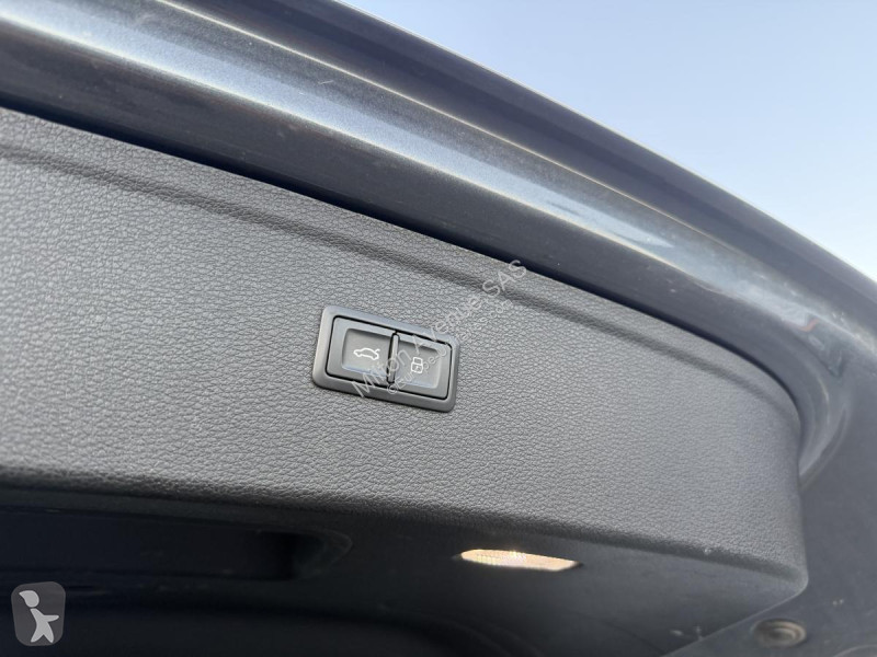 Audi  van