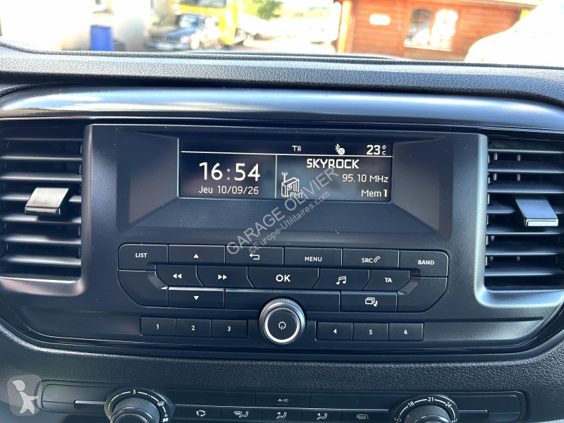 Коммерческий автомобиль Citroën M Bluehdi 120...
