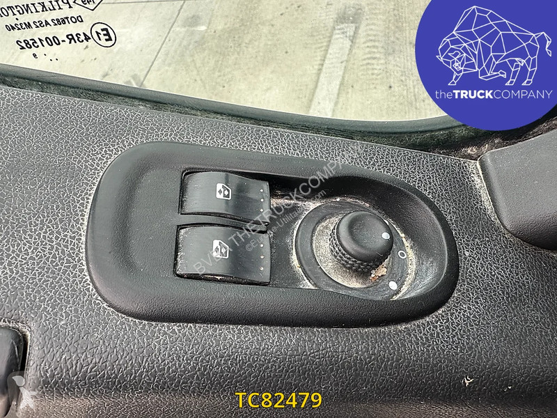 Užitkové vozidlo Nissan Nissan nv400 130.35 L3H2