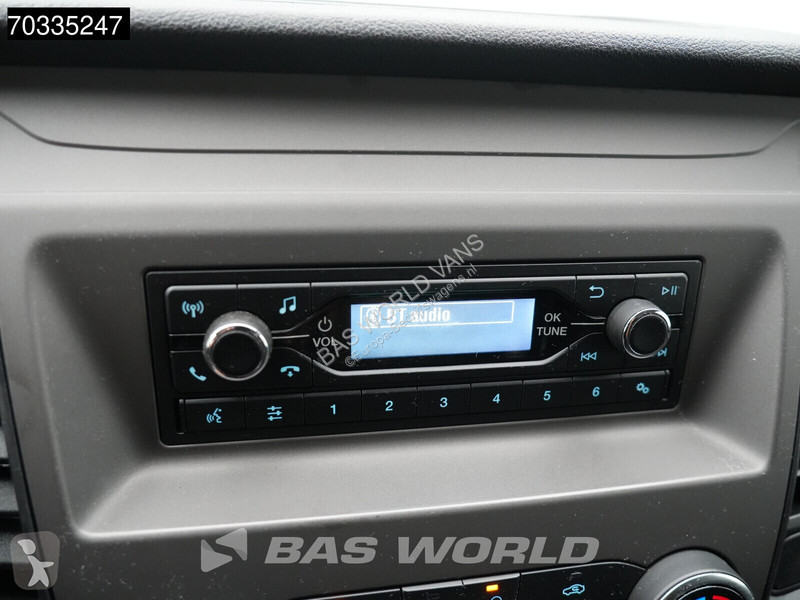 Furgoneta Ford 170pk Automaat L2H1 Airco Cruise...