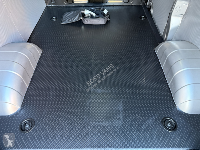 Furgoneta Maxus 50kWh 122PK Elektrisch! L1...