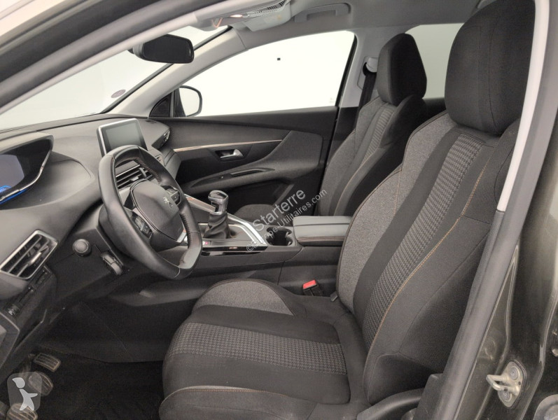 Véhicule utilitaire Peugeot