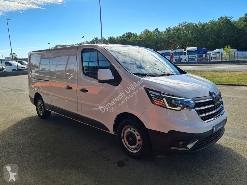 Furgoneta Renault TRAFIC III FG L2H1 3T 2.0...