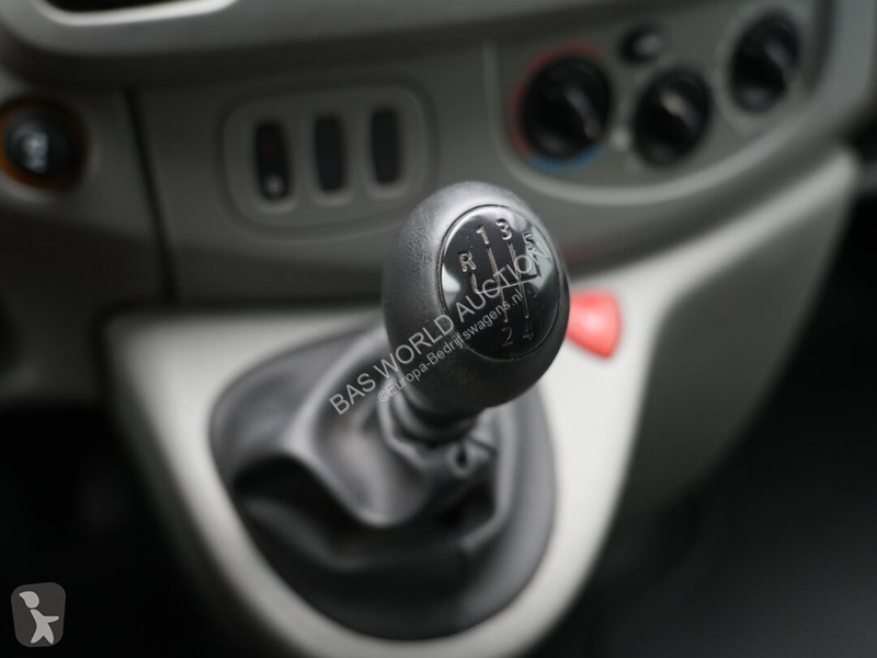Furgoneta Opel 82pk