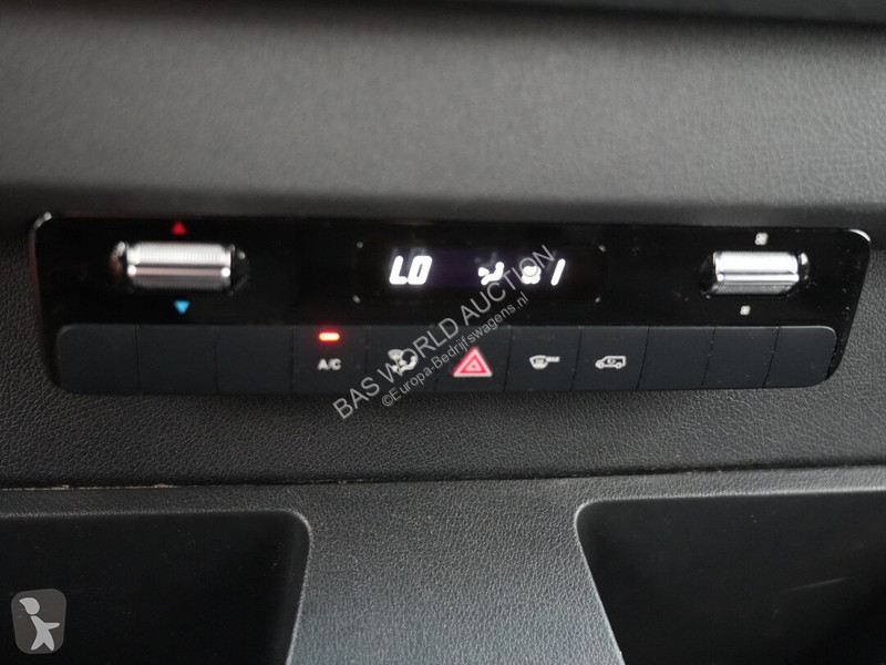 Haszongépjármű Mercedes 312