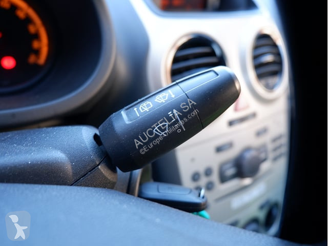 Veículo utilitário Opel