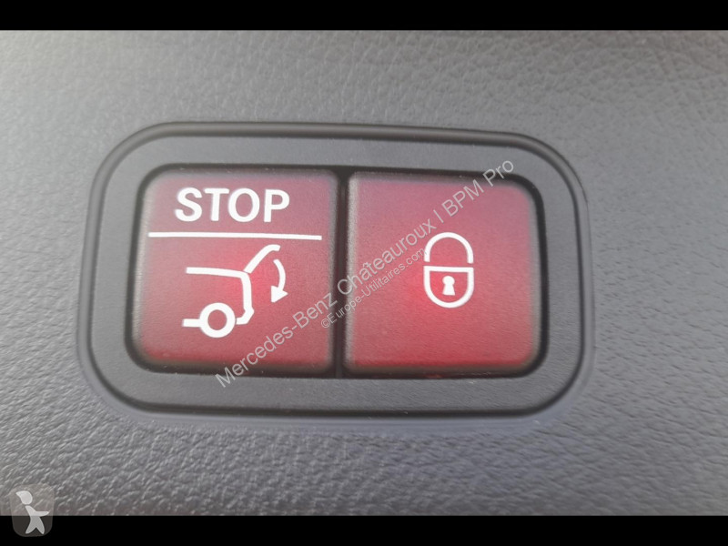 Veículo utilitário Mercedes GLA 200 d 150ch AMG...