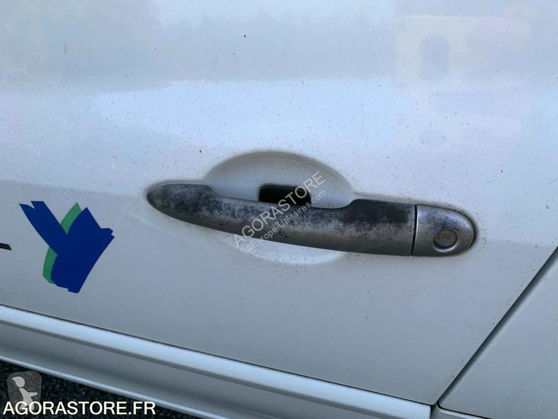 Véhicule utilitaire Renault CLIO