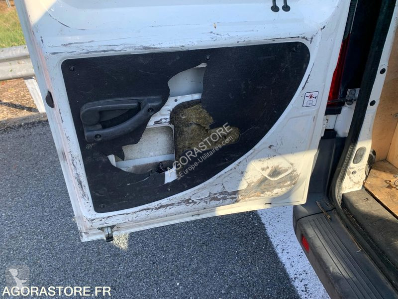 Véhicule utilitaire Fiat DOBLO