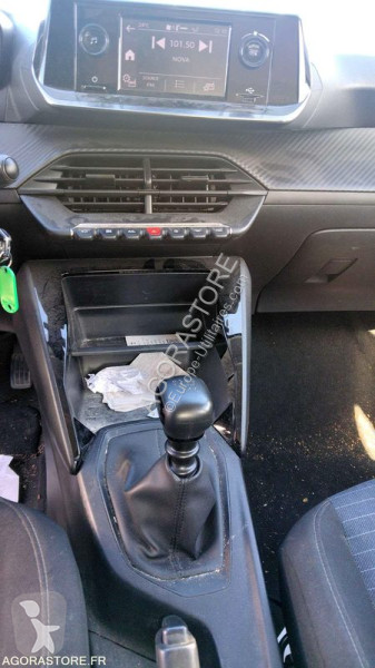 Véhicule utilitaire Peugeot 208