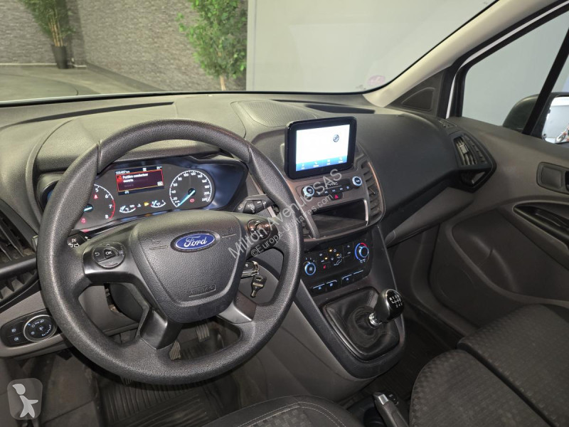 Véhicule utilitaire Ford