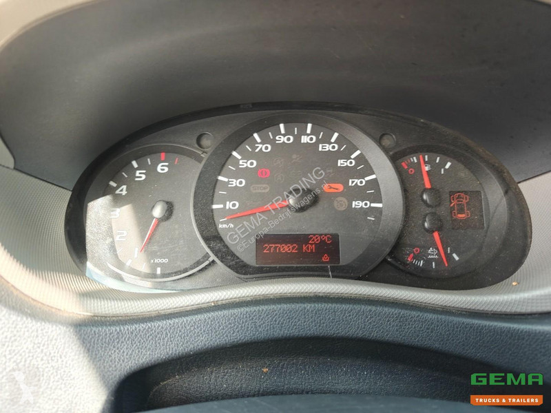 Užitkové vozidlo Renault Euro6B - L3H2 - Rear...