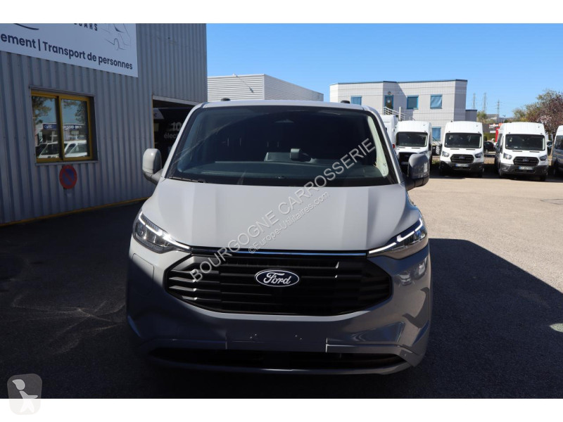Véhicule utilitaire Ford