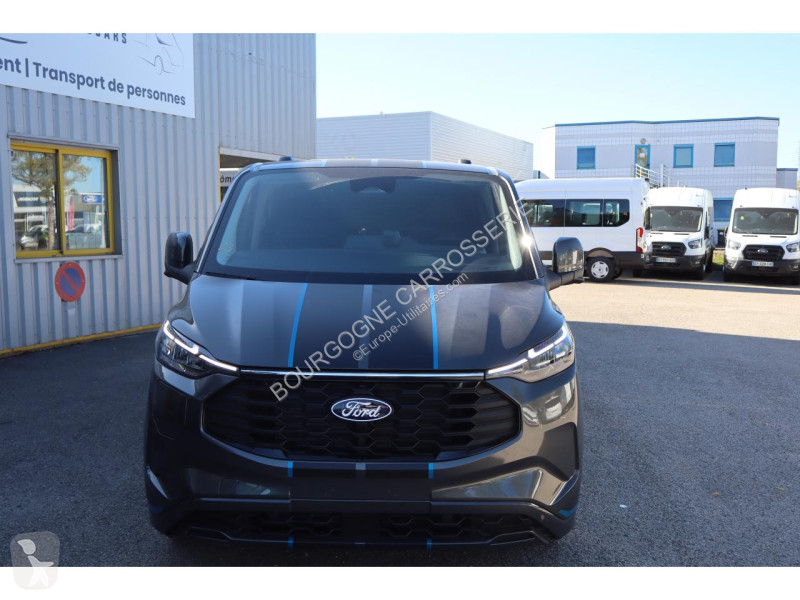 Véhicule utilitaire Ford