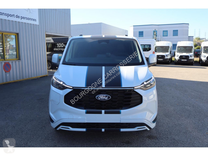 Véhicule utilitaire Ford
