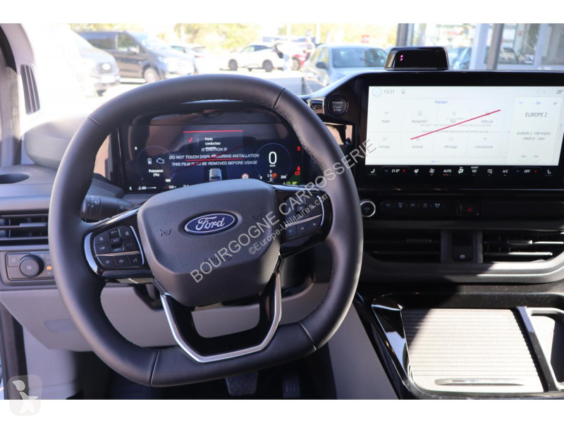 Véhicule utilitaire Ford