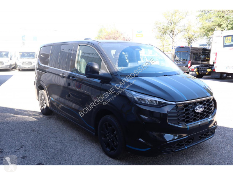 Véhicule utilitaire Ford