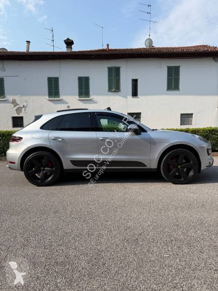 Véhicule utilitaire Porsche