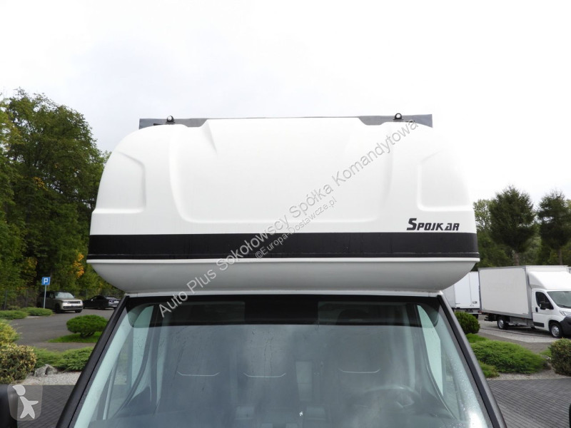 Véhicule utilitaire Iveco 50C18 DAILY