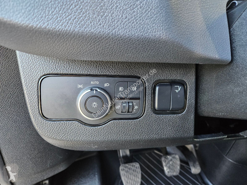 Véhicule utilitaire Mercedes 317 cdi MAXI...