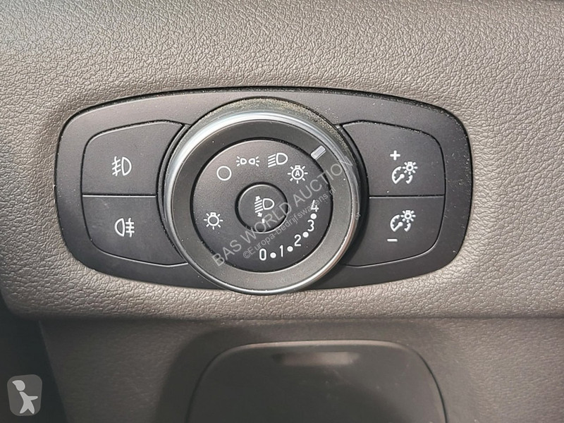 Véhicule utilitaire Ford 300 2.0 TDCI L1H1...