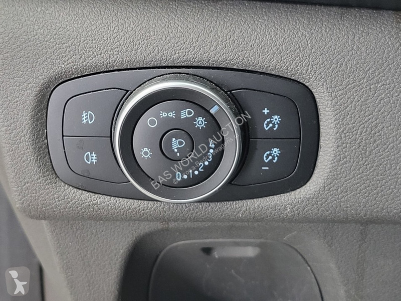 Véhicule utilitaire Ford 300 2.0 TDCI L1H1...