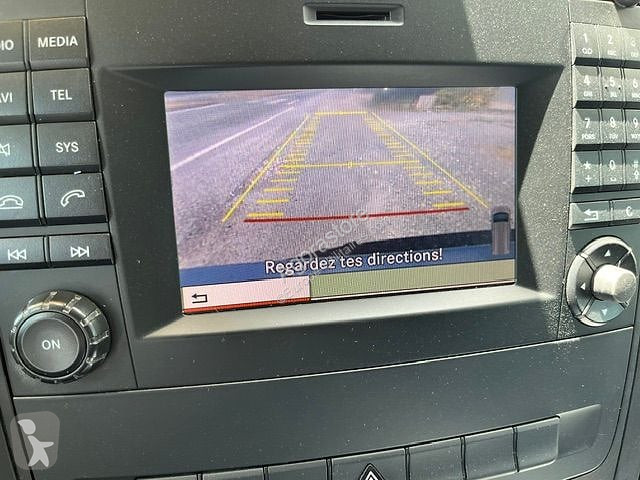 Véhicule utilitaire Mercedes VITO