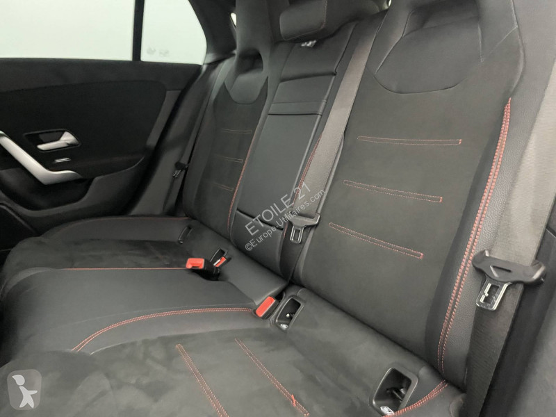Véhicule utilitaire Mercedes CLA Shooting Brake...