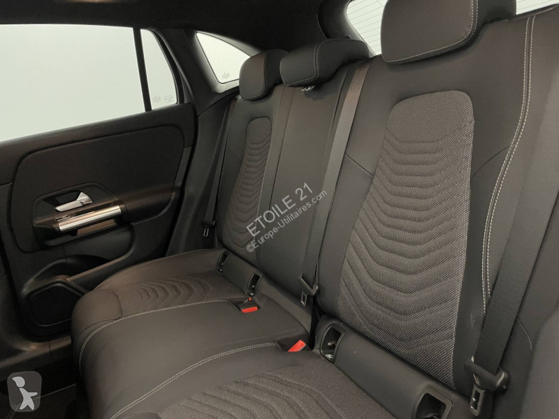 Veicolo commerciale Mercedes GLA 200 d 8G-DCT
