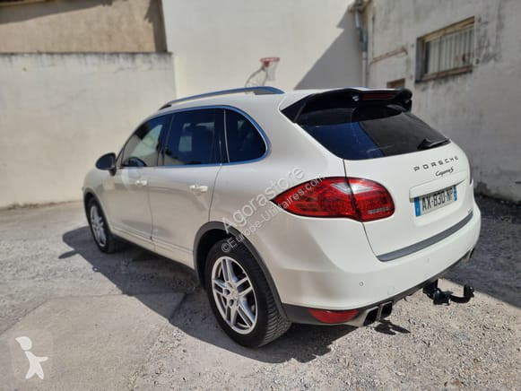 Коммерческий автомобиль Porsche CAYENNE