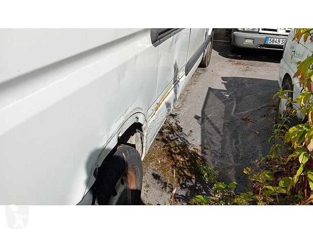 Коммерческий автомобиль Renault MASTER