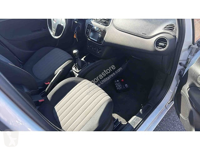 Коммерческий автомобиль Fiat PUNTO
