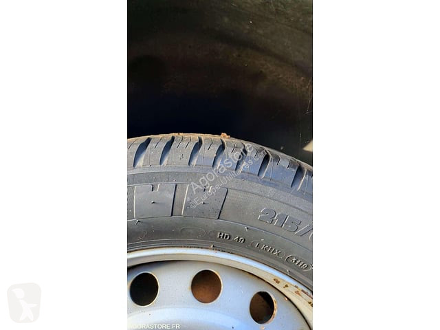 Коммерческий автомобиль