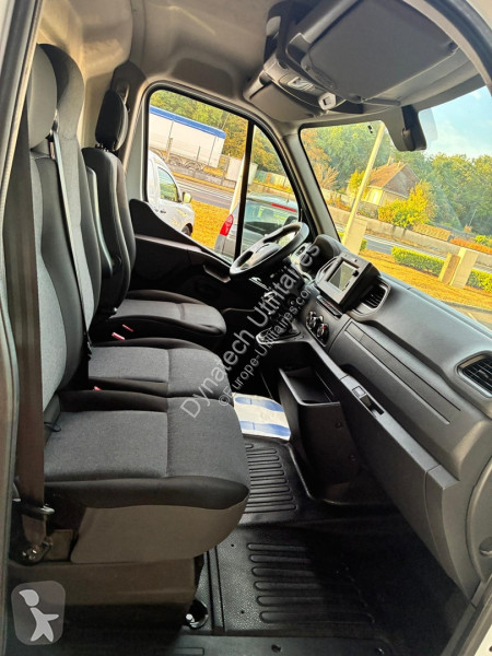 Коммерческий автомобиль Renault MASTER III FG...