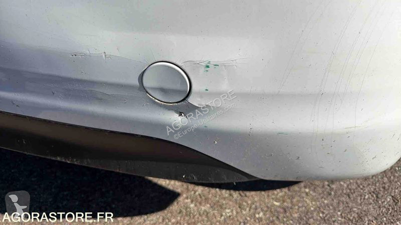 Samochód dostawczy Peugeot 208