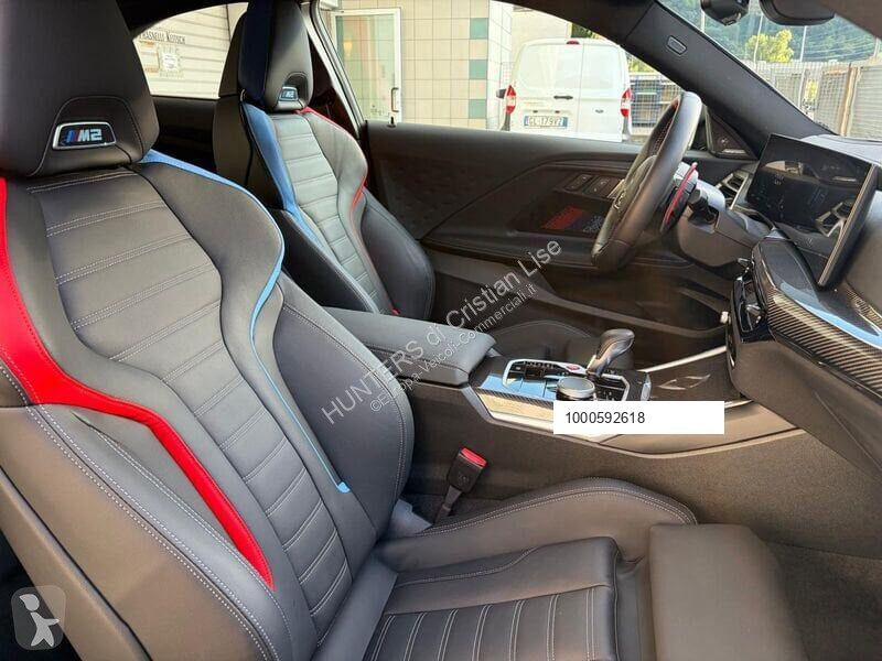 Véhicule utilitaire BMW M2