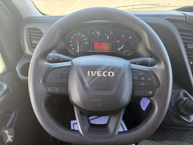 Nyttofordon Iveco 35C18V12