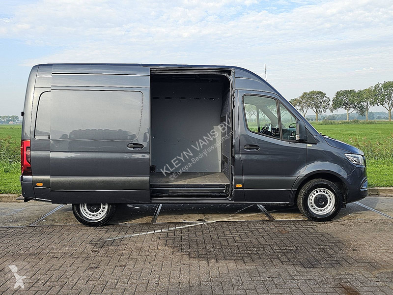 Autoutilitară Mercedes 319 L2H2 V6 3,5trekhaak