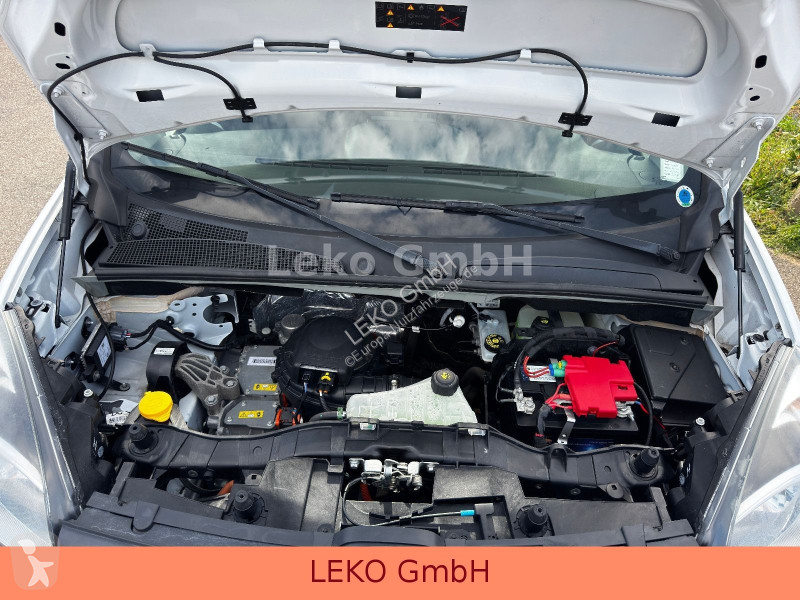 Коммерческий автомобиль Renault KANGOO EXPRESS...