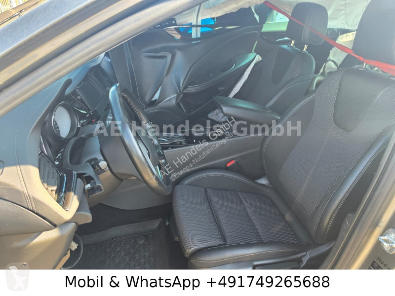 Véhicule utilitaire Opel B Sports Tourer...