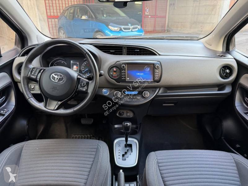 Furgoneta Toyota 1.5 VVT-I 100 hybride