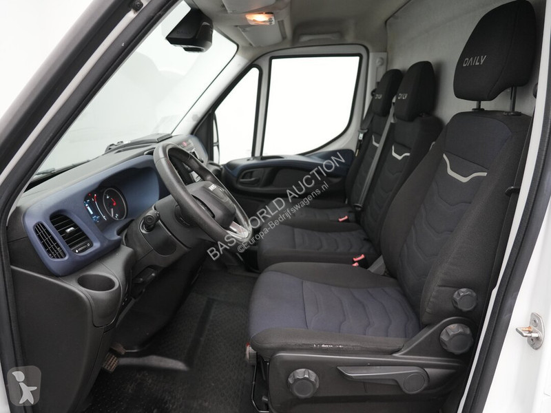 Autoutilitară Iveco 35S18
