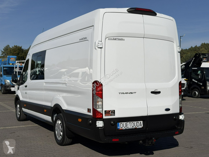Samochód dostawczy Ford