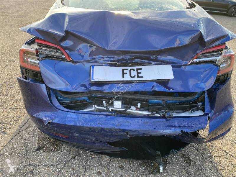 Véhicule utilitaire Tesla