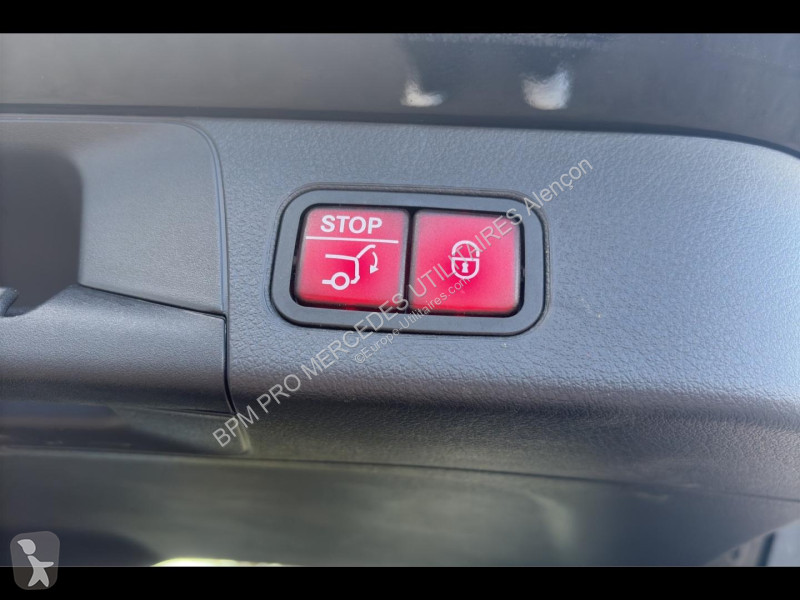 Samochód dostawczy Mercedes 200d 150ch AMG Line...