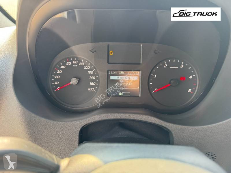 Véhicule utilitaire Mercedes 214 CDI