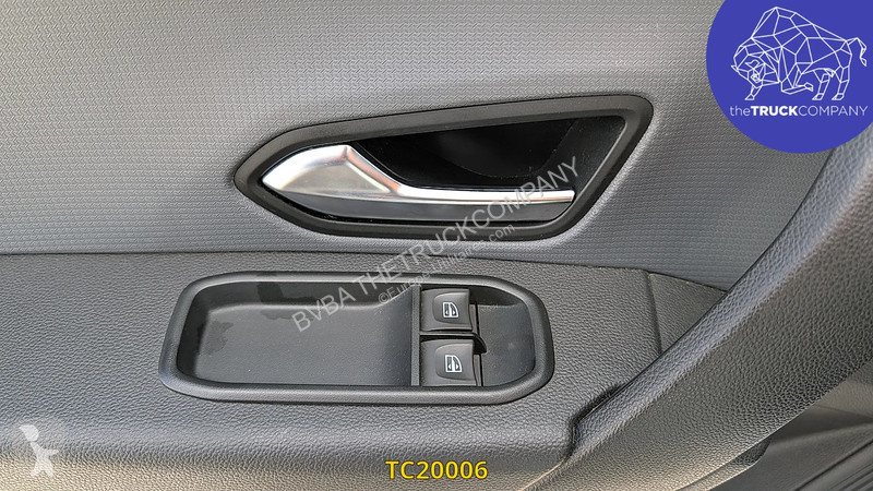 Véhicule utilitaire Renault VAN DCI 75 CV