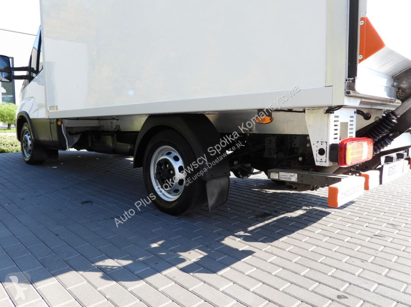 Véhicule utilitaire Iveco 35S16 DAILY