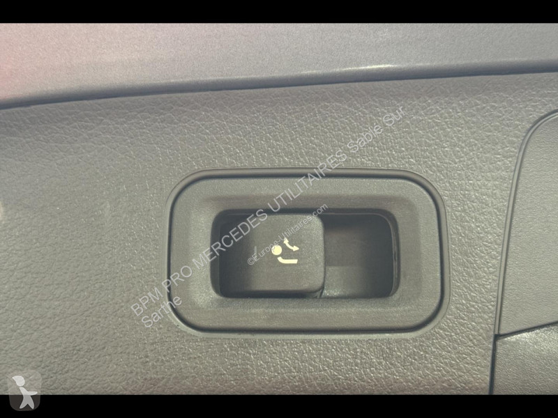 Véhicule utilitaire Mercedes GLA 250 e...